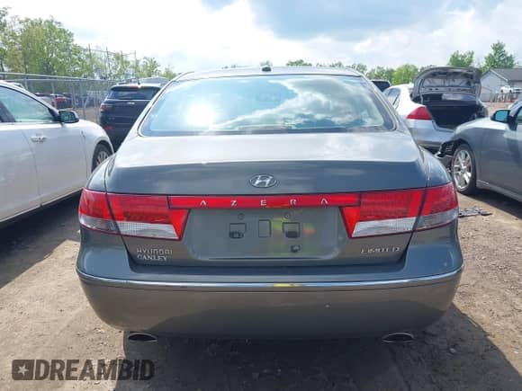 2008 Hyundai Azera Limited с VIN KMHFC46FX8A263425, выставлен на аукционе IAAI как лот 42254129 с пробегом 58 480 миль миль и . История ставок и продаж доступна на DreamBid. Изображение 16.