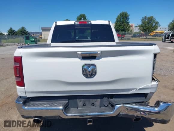 2022 Ram 1500 Laramie с VIN 1C6RREJT9NN479507, выставлен на аукционе IAAI как лот 42766884 с пробегом 56 599 миль миль и . История ставок и продаж доступна на DreamBid. Изображение 16.