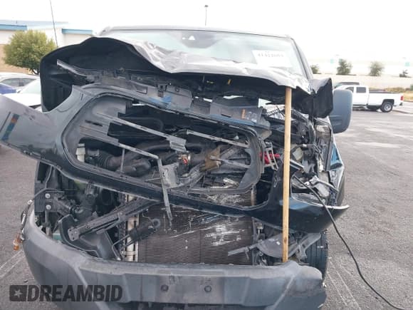 ✅ 2017 Ford Transit XL • VIN: 1FBZX2ZM8HKB08231 • Lot: 41422653. Wystawiony na IAAI z przebiegiem Nie podano. Bezpłatny archiwum sprzedaży aukcyjnych z USA i szczegółowy raport historii pojazdu na DreamBid. Zdjęcie 10.