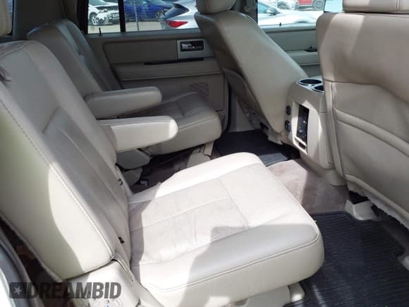 ✅ 2014 Ford Expedition Max Limited • VIN: 1FMJK1K57EEF33644 • Lot: 42145706. Wystawiony na IAAI z przebiegiem 158 631 mil. Bezpłatny archiwum sprzedaży aukcyjnych z USA i szczegółowy raport historii pojazdu na DreamBid. Zdjęcie 8.