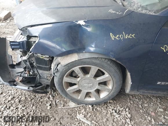 ✅ 2006 Lincoln Zephyr • VIN: 3LNHM26166R644917 • Lot: 41436026. Wystawiony na IAAI z przebiegiem 119 923 mil. Bezpłatny archiwum sprzedaży aukcyjnych z USA i szczegółowy raport historii pojazdu na DreamBid. Zdjęcie 14.