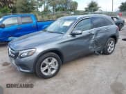 ✅ 2018 Mercedes-Benz GLC 300 • VIN: WDC0G4JB4JV029583 • Lot: 43835607. Wystawiony na IAAI z przebiegiem 138 825 mil. Bezpłatny archiwum sprzedaży aukcyjnych z USA i szczegółowy raport historii pojazdu na DreamBid. Zdjęcie 2.