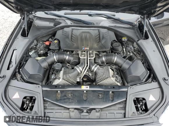 ✅ 2016 BMW M5 • VIN: WBSFV9C56GD595441 • Lot: 59880955. Listed on Copart with 109,018 mi. Free auction sales archive from the USA and detailed vehicle history report at DreamBid. Image 11.