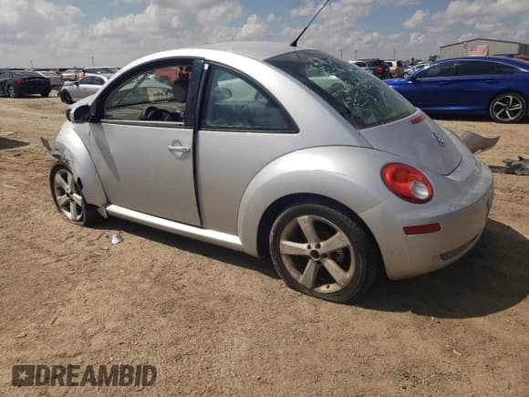 ✅ 2007 Volkswagen Beetle • VIN: 3VWSW31C97M507257 • Lot: 70398584. Wystawiony na Copart z przebiegiem 157 556 mil. Bezpłatny archiwum sprzedaży aukcyjnych z USA i szczegółowy raport historii pojazdu na DreamBid. Zdjęcie 2.