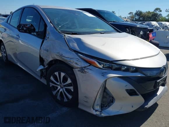 2021 Toyota Prius LE с VIN JTDKAMFP6M3178419, выставлен на аукционе IAAI как лот 43593089 с пробегом 33 744 миль миль и . История ставок и продаж доступна на DreamBid. Изображение 6.