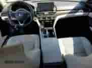 2018 Honda Accord EX-L z VIN 1HGCV1F5XJA158219, wystawiony jako Copart lot #81394625 z przebiegiem 108 177 mil mil oraz Szkoda całkowita • Salvage title. Historia ofert i sprzedaży dostępna na DreamBid. Obrazek 8.