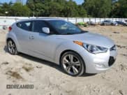✅ 2016 Hyundai Veloster • VIN: KMHTC6AD8GU272996 • Lot: 70380414. Wystawiony na Copart z przebiegiem 86 498 mil. Bezpłatny archiwum sprzedaży aukcyjnych z USA i szczegółowy raport historii pojazdu na DreamBid. Zdjęcie 4.
