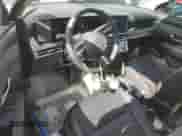 2025 Hyundai Tucson SEL Convenience с VIN 3KMJCCDE0SE021618, выставлен на аукционе Copart как лот 69700535 с пробегом 2 593 миль миль и Списание • Salvage title. История ставок и продаж доступна на DreamBid. Изображение 8.