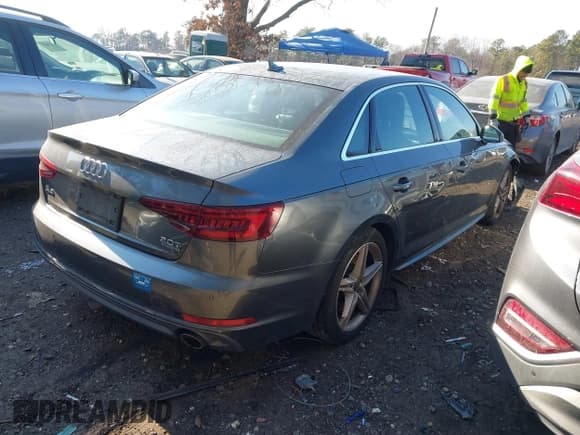 ✅ 2018 Audi A4 • VIN: WAUPNAF46JA138716 • Лот: 41298773. Опубликован ранее на IAAI с пробегом 57 760 миль. Бесплатный доступ к архиву аукционных продаж из США и подробный отчёт об истории автомобиля на DreamBid. Изображение 4.