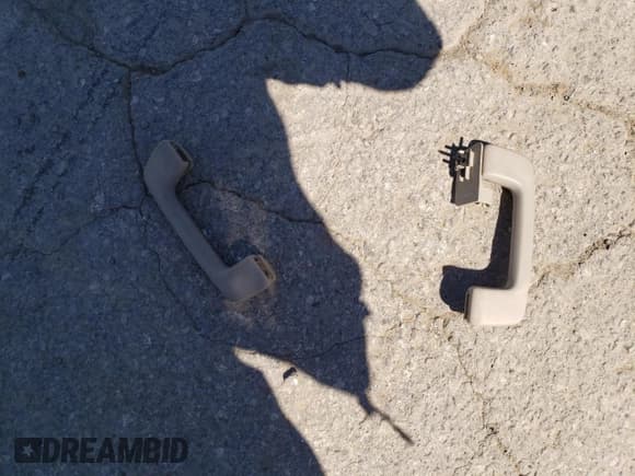 ✅ 2010 Mercury Milan Premier • VIN: 3MEHM0JG7AR623408 • Lot: 56999264. Wystawiony na Copart z przebiegiem 147 769 mil. Bezpłatny archiwum sprzedaży aukcyjnych z USA i szczegółowy raport historii pojazdu na DreamBid. Zdjęcie 12.