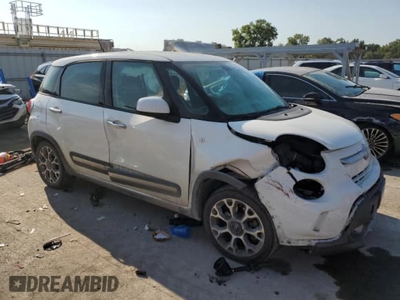 ✅ 2014 FIAT 500L Trekking • VIN: ZFBCFADHXEZ023521 • Лот: 71358175. Опубликован ранее на Copart с пробегом 111 180 миль. Бесплатный доступ к архиву аукционных продаж из США и подробный отчёт об истории автомобиля на DreamBid. Изображение 4.