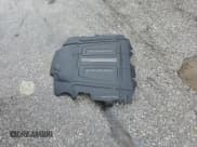 ✅ 2017 Jaguar XE 35t R-Sport • VIN: SAJAL4BV8HA968298 • Lot: 70006885. Wystawiony na Copart z przebiegiem 84 777 mil. Bezpłatny archiwum sprzedaży aukcyjnych z USA i szczegółowy raport historii pojazdu na DreamBid. Zdjęcie 12.