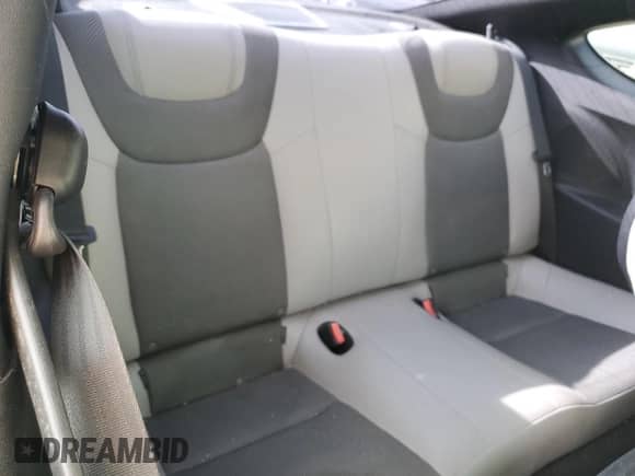 2013 Hyundai Genesis Coupe 2.0T с VIN KMHHT6KD3DU104781, выставлен на аукционе Copart как лот 89103055 с пробегом 161 113 миль миль и Чистый • Clean title. История ставок и продаж доступна на DreamBid. Изображение 10.