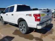 ✅ 2020 Ford F-150 XLT • VIN: 1FTEW1E5XLKE71001 • Lot: 43683933. Wystawiony na IAAI z przebiegiem 184 806 mil. Bezpłatny archiwum sprzedaży aukcyjnych z USA i szczegółowy raport historii pojazdu na DreamBid. Zdjęcie 3.