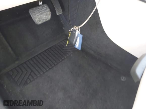 ✅ 2021 Mercedes-Benz GLB 250 • VIN: W1N4M4GB9MW108228 • Lot: 42440590. Listed on IAAI with 41,742 mi. Free auction sales archive from the USA and detailed vehicle history report at DreamBid. Image 11.