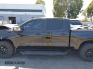 ✅ 2021 Chevrolet Silverado 1500 RST • VIN: 1GCUYEET8MZ311526 • Lot: 42367715. Wystawiony na IAAI z przebiegiem 65 638 mil. Bezpłatny archiwum sprzedaży aukcyjnych z USA i szczegółowy raport historii pojazdu na DreamBid. Zdjęcie 14.
