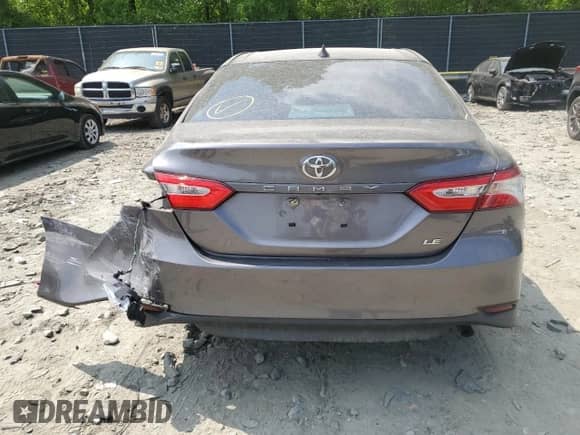 2019 Toyota Camry LE с VIN 4T1B11HK2KU159868, выставлен на аукционе Copart как лот 55486655 с пробегом 145 698 миль миль и Списание • Salvage title. История ставок и продаж доступна на DreamBid. Изображение 6.