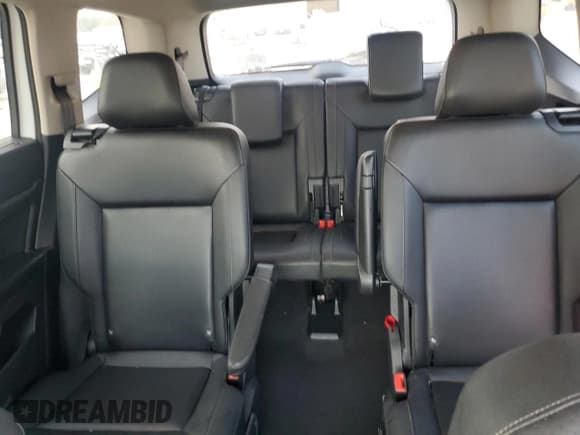 ✅ 2019 Volkswagen Atlas SE • VIN: 1V2UR2CA0KC614229 • Lot: 87489875. Listed on Copart with 88,635 mi. Free auction sales archive from the USA and detailed vehicle history report at DreamBid. Image 10.