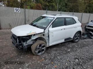 ✅ 2023 Hyundai Venue Limited • VIN: KMHRC8A31PU235642 • Lot: 86133125. Listed on Copart with 31,218 mi. Free auction sales archive from the USA and detailed vehicle history report at DreamBid. Image 1.