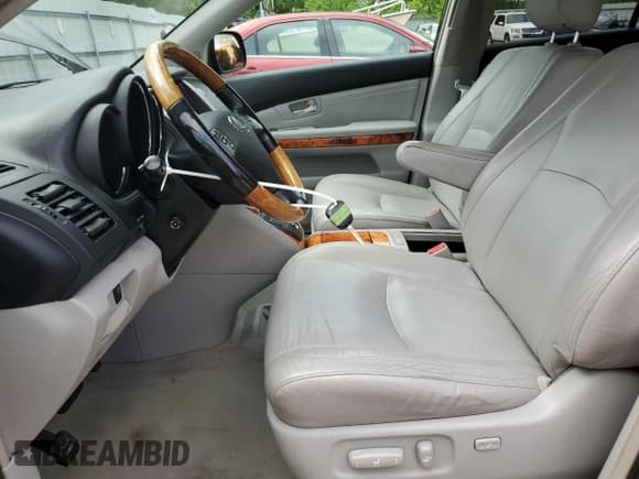 ✅ 2008 Lexus RX 350 • VIN: 2T2HK31U48C067570 • Lot: 58711905. Listed on Copart with 128,521 mi. Free auction sales archive from the USA and detailed vehicle history report at DreamBid. Image 7.