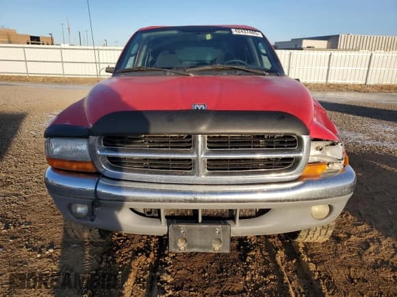 ✅ 2000 Dodge Dakota Sport • VIN: 1B7GG2AN2YS770376 • Lot: 42437485. Wystawiony na Copart z przebiegiem 196 906 mil. Bezpłatny archiwum sprzedaży aukcyjnych z USA i szczegółowy raport historii pojazdu na DreamBid. Zdjęcie 5.