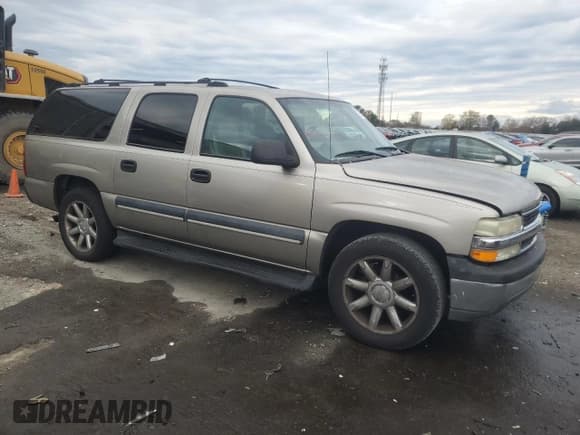 ✅ 2003 Chevrolet Suburban LT • VIN: 3GNEC16Z43G203800 • Лот: 82398744. Опубликован ранее на Copart с пробегом 326 184 миль. Бесплатный доступ к архиву аукционных продаж из США и подробный отчёт об истории автомобиля на DreamBid. Изображение 4.
