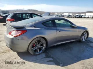 ✅ 2011 Hyundai Genesis Coupe Track • VIN: KMHHU6KH8BU057793 • Lot: 45873545. Wystawiony na Copart z przebiegiem 146 351 mil. Bezpłatny archiwum sprzedaży aukcyjnych z USA i szczegółowy raport historii pojazdu na DreamBid. Zdjęcie 3.