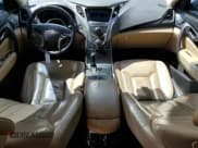 ✅ 2013 Hyundai Azera • VIN: KMHFG4JG7DA218926 • Лот: 57419495. Опубликован ранее на Copart с пробегом 90 968 миль. Бесплатный доступ к архиву аукционных продаж из США и подробный отчёт об истории автомобиля на DreamBid. Изображение 8.