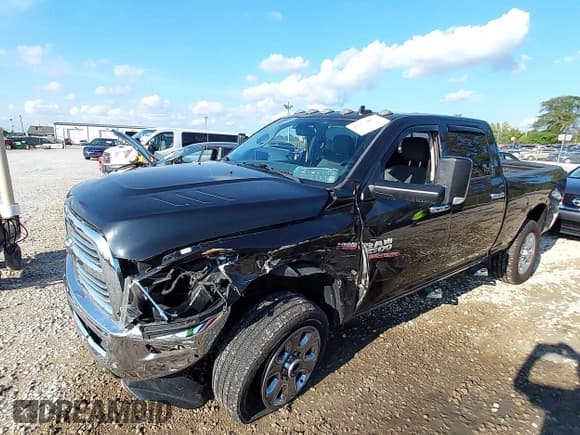 ✅ 2018 Ram 2500 Big Horn • VIN: 3C6UR5DJ8JG106725 • Lot: 43272073. Listed on IAAI with 131,115 mi. Free auction sales archive from the USA and detailed vehicle history report at DreamBid. Image 17.