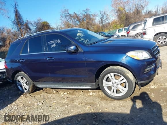 ✅ 2015 Mercedes-Benz M 350 • VIN: 4JGDA5HB6FA618830 • Лот: 43785546. Опубликован ранее на IAAI с пробегом 176 601 миль. Бесплатный доступ к архиву аукционных продаж из США и подробный отчёт об истории автомобиля на DreamBid. Изображение 13.