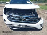 ✅ 2023 Volkswagen Atlas SE • VIN: 1V2KC2CA2PC220778 • Lot: 42136136. Listed on IAAI with 30,370 mi. Free auction sales archive from the USA and detailed vehicle history report at DreamBid. Image 17.