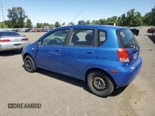 ✅ 2006 Chevrolet Aveo LS • VIN: KL1TD66676B583039 • Lot: 61105095. Wystawiony na Copart z przebiegiem 190 497 mil. Bezpłatny archiwum sprzedaży aukcyjnych z USA i szczegółowy raport historii pojazdu na DreamBid. Zdjęcie 2.