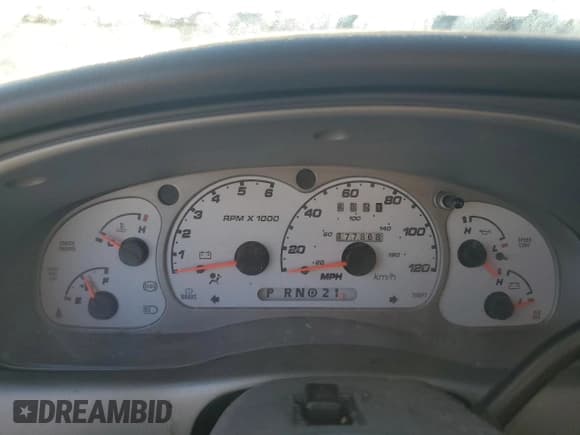 ✅ 2002 Ford Explorer Sport Trac Value • VIN: 1FMZU67E22UC52758 • Лот: 86810015. Опубликован ранее на Copart с пробегом 177 868 миль. Бесплатный доступ к архиву аукционных продаж из США и подробный отчёт об истории автомобиля на DreamBid. Изображение 9.