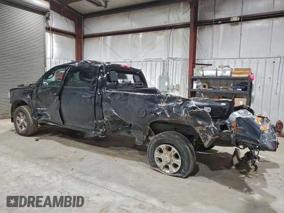 ✅ 2024 Ram 2500 Big Horn • VIN: 3C6UR5JLXRG337515 • Lot: 96609065. Listed on Copart with 34,164 mi. Free auction sales archive from the USA and detailed vehicle history report at DreamBid. Image 2.