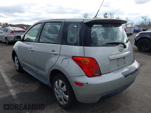 ✅ 2005 Scion xA • VIN: JTKKT624350116196 • Lot: 43684667. Wystawiony na IAAI z przebiegiem 227 584 mil. Bezpłatny archiwum sprzedaży aukcyjnych z USA i szczegółowy raport historii pojazdu na DreamBid. Zdjęcie 3.