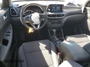 ✅ 2021 Hyundai Tucson SEL • VIN: KM8J33AL8MU401862 • Lot: 86667585. Wystawiony na Copart z przebiegiem 51 372 mil. Bezpłatny archiwum sprzedaży aukcyjnych z USA i szczegółowy raport historii pojazdu na DreamBid. Zdjęcie 8.