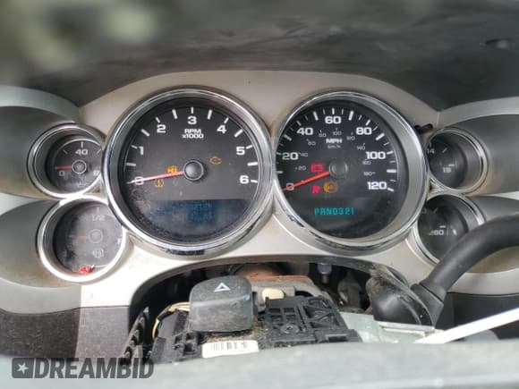 ✅ 2007 Chevrolet Silverado 1500 Work Truck • VIN: 2GCEC19C071627649 • Lot: 56123695. Listed on Copart with 283,642 mi. Free auction sales archive from the USA and detailed vehicle history report at DreamBid. Image 9.