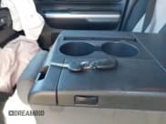 ✅ 2015 Toyota Tundra SR • VIN: 5TFUY5F16FX437671 • Лот: 43723085. Опубликован ранее на IAAI с пробегом 128 595 миль. Бесплатный доступ к архиву аукционных продаж из США и подробный отчёт об истории автомобиля на DreamBid. Изображение 11.