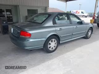 ✅ 2004 Hyundai Sonata • VIN: KMHWF25H64A045393 • Lot: 42645956. Listed on IAAI with 114,112 mi. Free auction sales archive from the USA and detailed vehicle history report at DreamBid. Image 4.