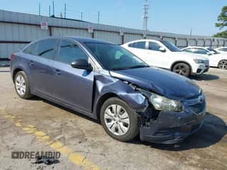 2013 Chevrolet Cruze LS с VIN 1G1PA5SH5D7251713, выставлен на аукционе IAAI как лот 43137647 с пробегом 187 030 миль миль и . История ставок и продаж доступна на DreamBid. Изображение 1.