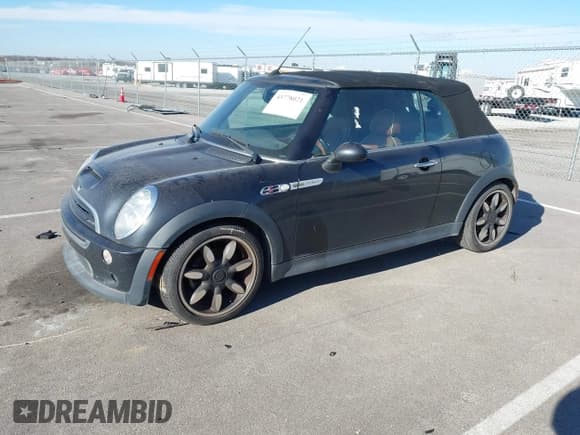 ✅ 2007 MINI Convertible S • VIN: WMWRH33517TJ45076 • Lot: 43778021. Listed on IAAI with 122,569 mi. Free auction sales archive from the USA and detailed vehicle history report at DreamBid. Image 2.