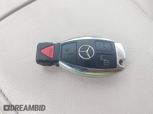 ✅ 2017 Mercedes-Benz S 550 • VIN: WDDUG8CBXHA304988 • Лот: 43191902. Опубликован ранее на IAAI с пробегом 115 498 миль. Бесплатный доступ к архиву аукционных продаж из США и подробный отчёт об истории автомобиля на DreamBid. Изображение 11.