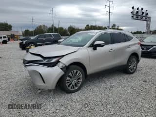 ✅ 2022 Toyota Venza XLE • VIN: JTEAAAAH0NJ087617 • Lot: 82525575. Wystawiony na Copart z przebiegiem 60 585 mil. Bezpłatny archiwum sprzedaży aukcyjnych z USA i szczegółowy raport historii pojazdu na DreamBid. Zdjęcie 1.