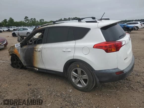 ✅ 2015 Toyota RAV4 XLE • VIN: 2T3WFREV8FW223716 • Lot: 55801215. Wystawiony na Copart z przebiegiem Nie podano. Bezpłatny archiwum sprzedaży aukcyjnych z USA i szczegółowy raport historii pojazdu na DreamBid. Zdjęcie 2.