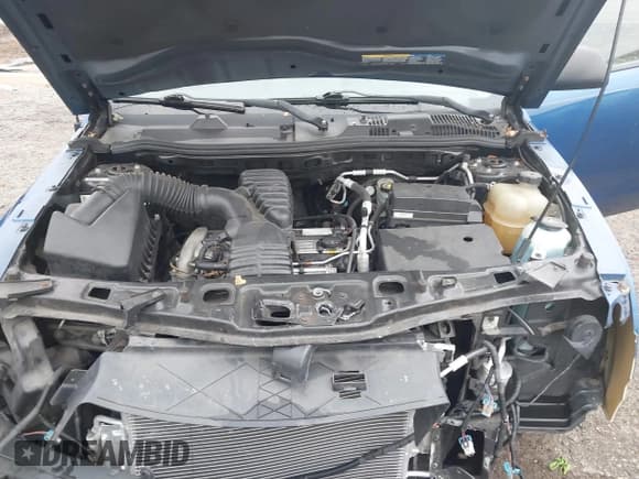 ✅ 2005 Saturn VUE • VIN: 5GZCZ33D55S826176 • Lot: 41482162. Wystawiony na IAAI z przebiegiem 107 276 mil. Bezpłatny archiwum sprzedaży aukcyjnych z USA i szczegółowy raport historii pojazdu na DreamBid. Zdjęcie 10.