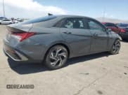 ✅ 2025 Hyundai Elantra SEL Convenience • VIN: KMHLS4DG1SU901598 • Лот: 63264375. Опубликован ранее на Copart с пробегом 14 556 миль. Бесплатный доступ к архиву аукционных продаж из США и подробный отчёт об истории автомобиля на DreamBid. Изображение 3.