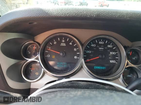 2008 Chevrolet Silverado 1500 Work Truck with VIN 1GCEC19J08E157136, listed as a Copart auction lot 62224235 with 146,281 mi miles and Salvage title. Bid and sale history available at DreamBid. Image 9.