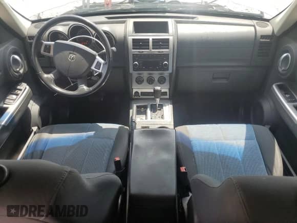 2008 Dodge Nitro R/T with VIN 1D8GT58628W218754, listed as a Copart auction lot 58082825 with 174,212 mi miles and Clean title. Bid and sale history available at DreamBid. Image 8.