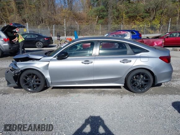 ✅ 2022 Honda Civic Sport • VIN: 2HGFE2F58NH577387 • Lot: 43609114. Wystawiony na IAAI z przebiegiem 82 332 mil. Bezpłatny archiwum sprzedaży aukcyjnych z USA i szczegółowy raport historii pojazdu na DreamBid. Zdjęcie 14.