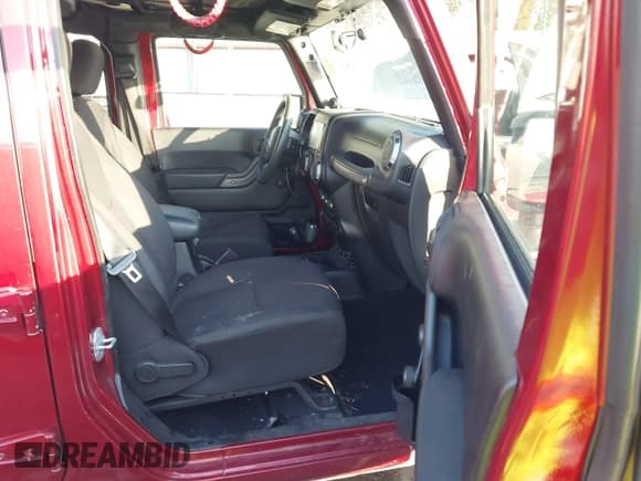 ✅ 2013 Jeep Wrangler Unlimited Sport • VIN: 1C4BJWDG8DL572163 • Lot: 43380854. Listed on IAAI with 119,809 mi. Free auction sales archive from the USA and detailed vehicle history report at DreamBid. Image 5.